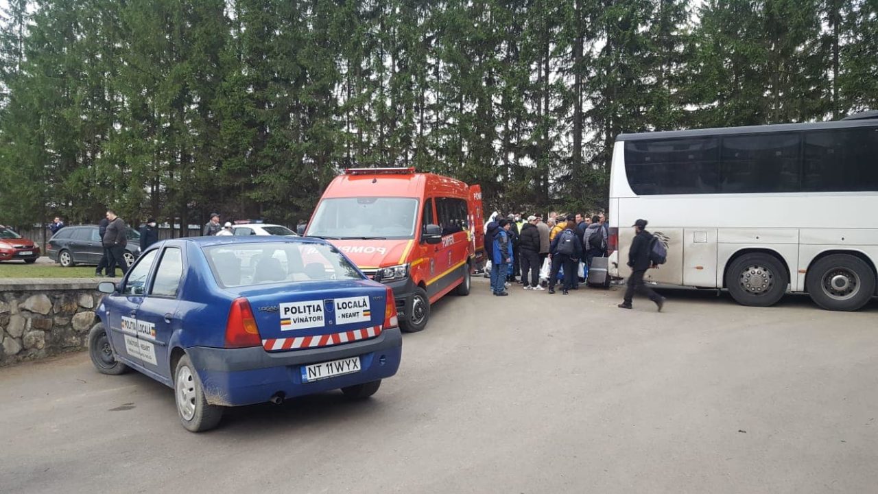 Spații pentru carantină în mănăstiri. 40 de persoane din diaspora cazate la Neamț